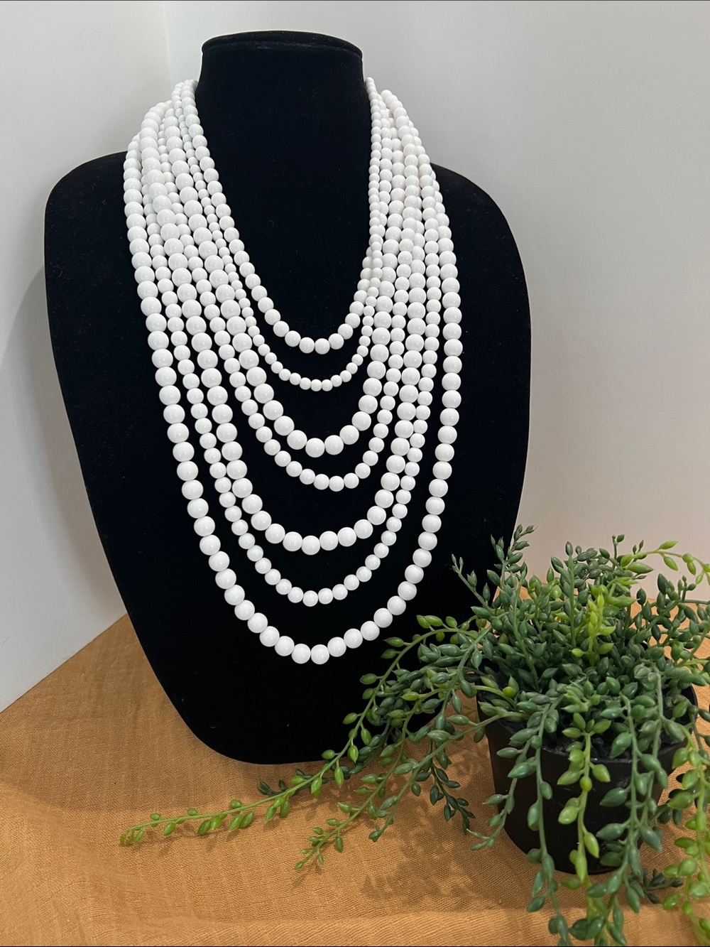 Multi-8 Strand Vintage White Bead Necklace – Women beaded classic core boho look